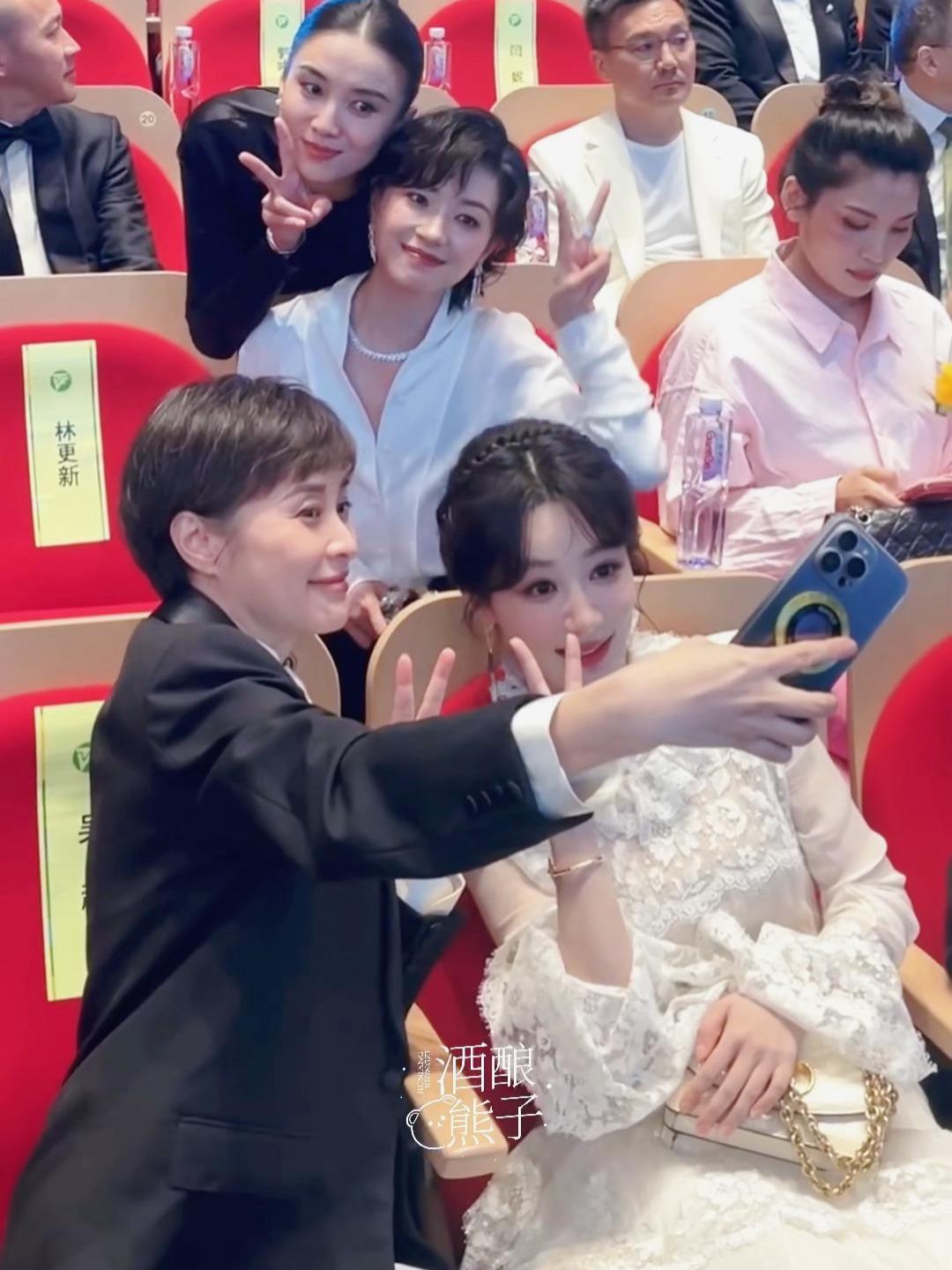 真是想了，好喜欢看小紫紫social这届白玉兰是全方位的身心舒爽～看得人非常快乐