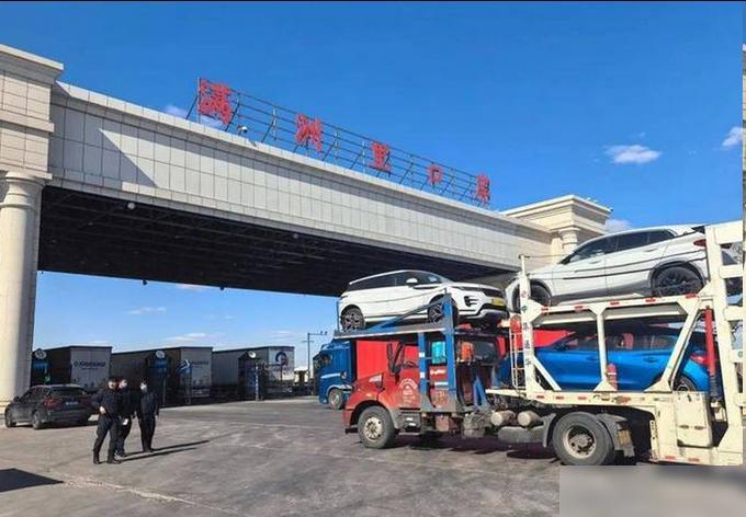一台50寸小米电视，从中国边境城市买进，运到俄罗斯转手，净赚2000元，乍一听像