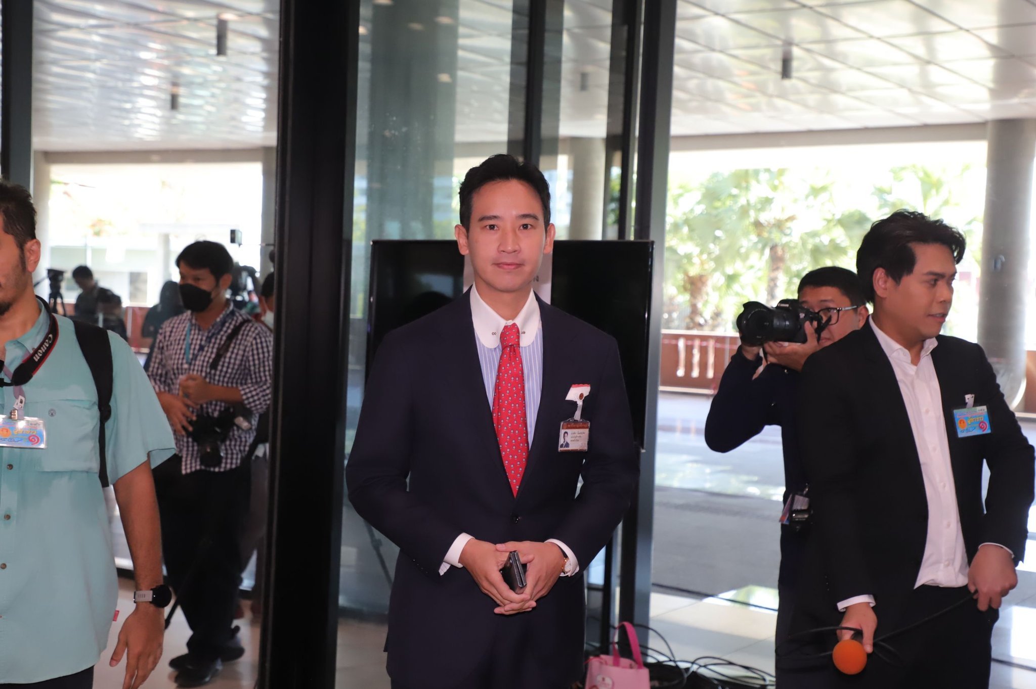泰国国会未能选出新总理，泰国远进党领导人皮塔未能在国会选举投票中未能当选总理。在