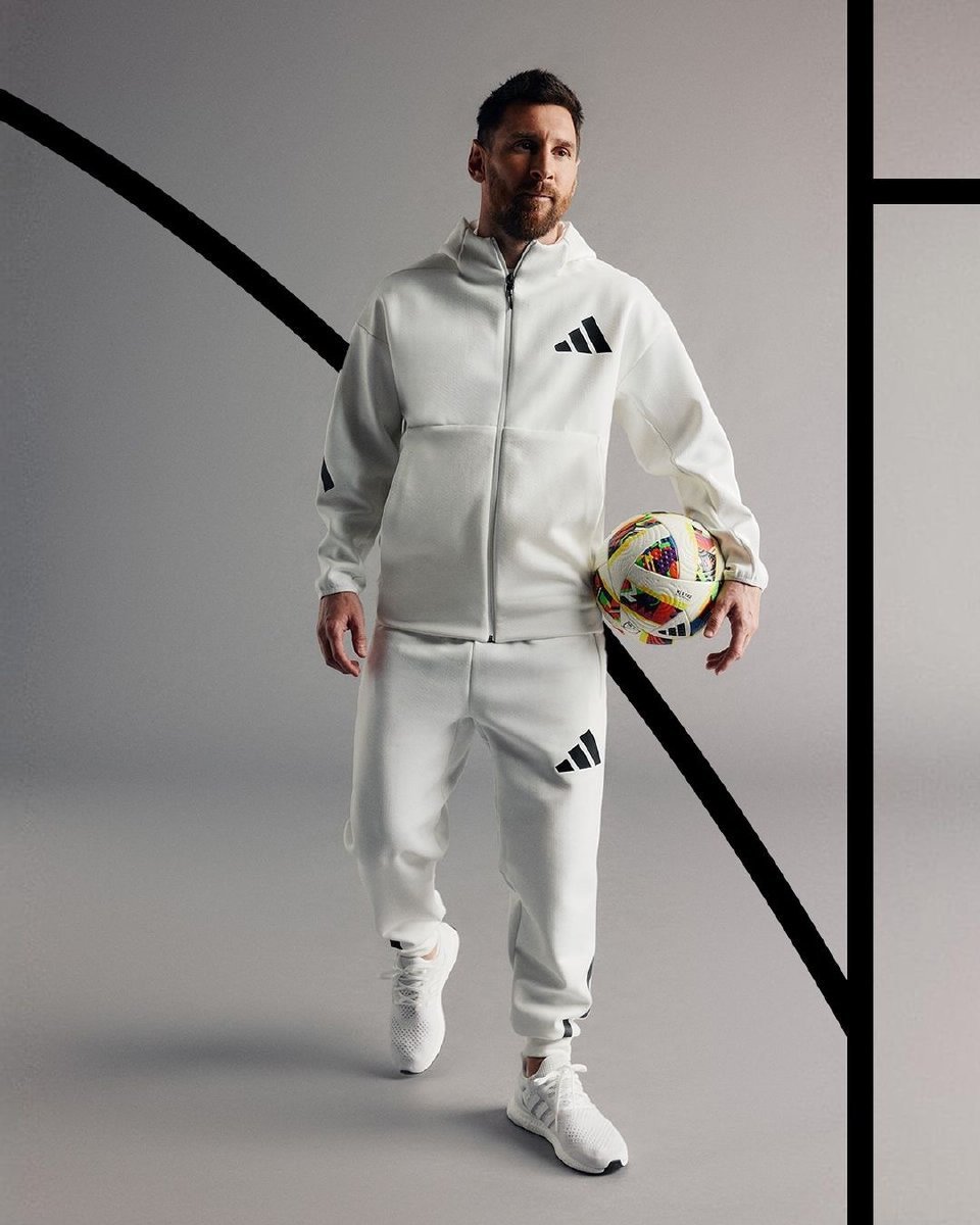 📸梅西更新IG：“ZNE👌”#梅西##adidas##梅团[超话]# ​​​