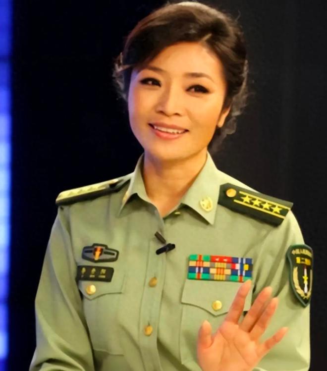 60岁仍未婚，父母去世后才想当妈，身为正师级歌唱家如今过得如何 60岁这年，她对