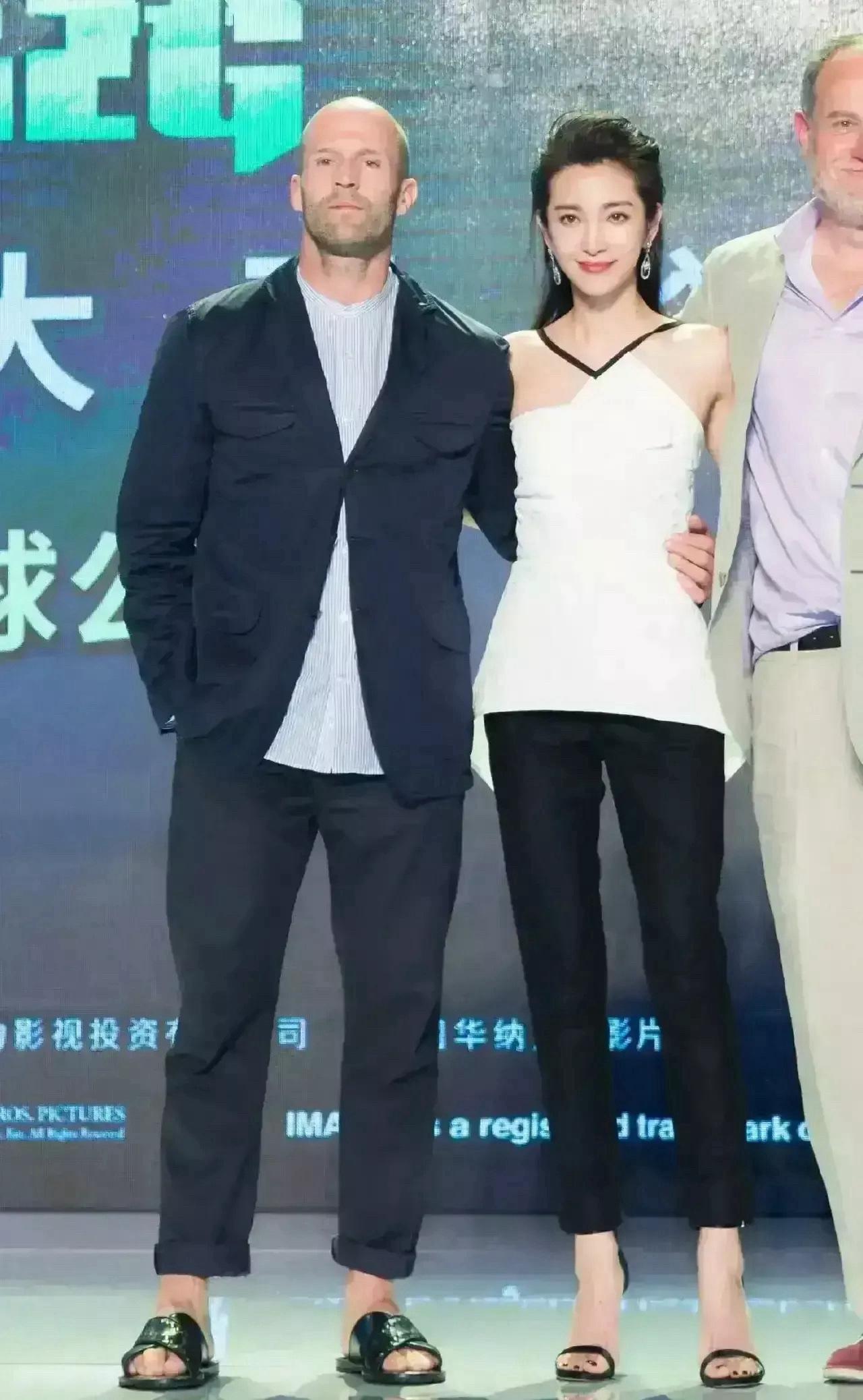 这状态谁敢相信她已经50多了？