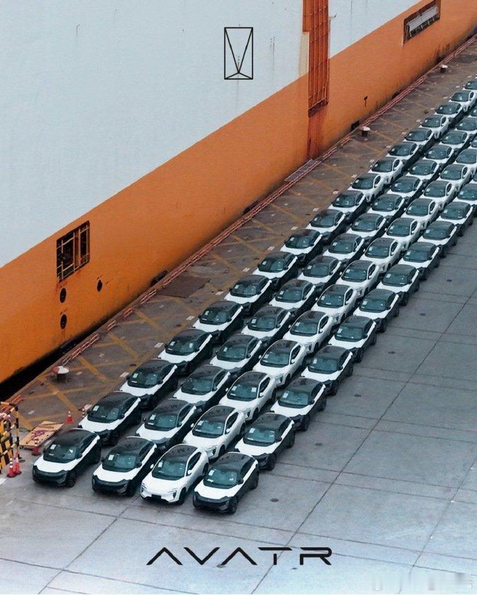 【右舵版阿维塔 07 抵达泰国，开启品牌全球化首站交付】，阿维塔海外营销高级总监