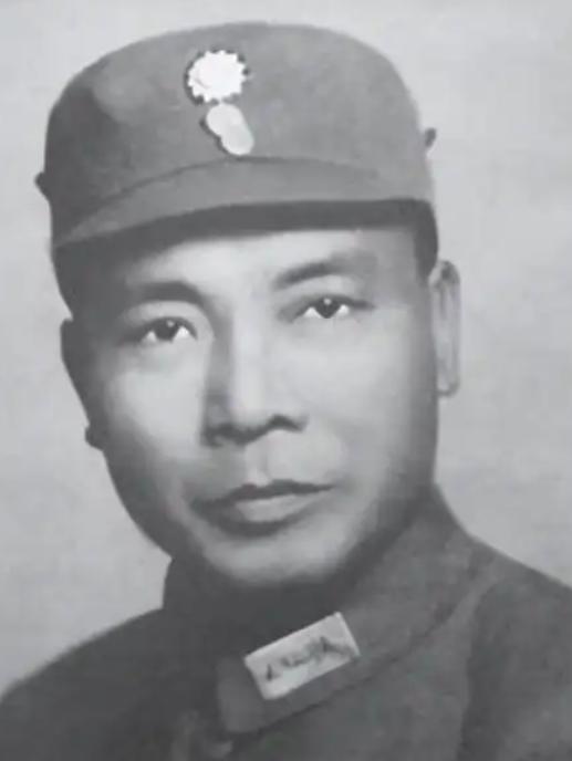 1949年，新中国成立后，汤恩伯原配穷困潦倒，竟向新政府求助："请给他带个话，寄