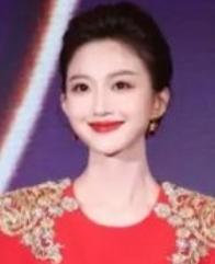 2026年央视春晚后，刘心悦凭借出色表现爆火，粉丝量迅速增长。她的个人社交平台粉