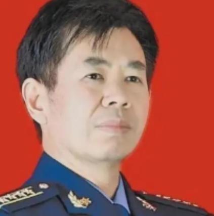 戴旭：“中国总是对全球的善意过剩、而武力又稍显不足，这种不平衡，恰恰是最致命的。