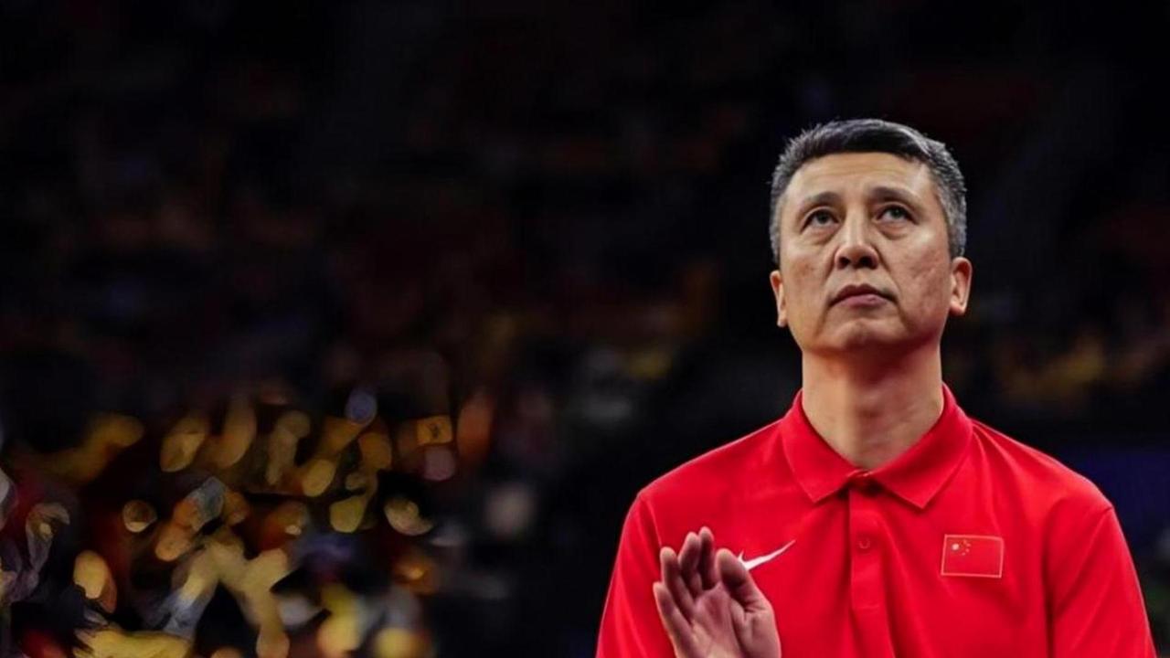 中国男篮耻辱性地输给日本后，再输给伊朗。输给伊朗反而是好事了，队伍的状况，已经到