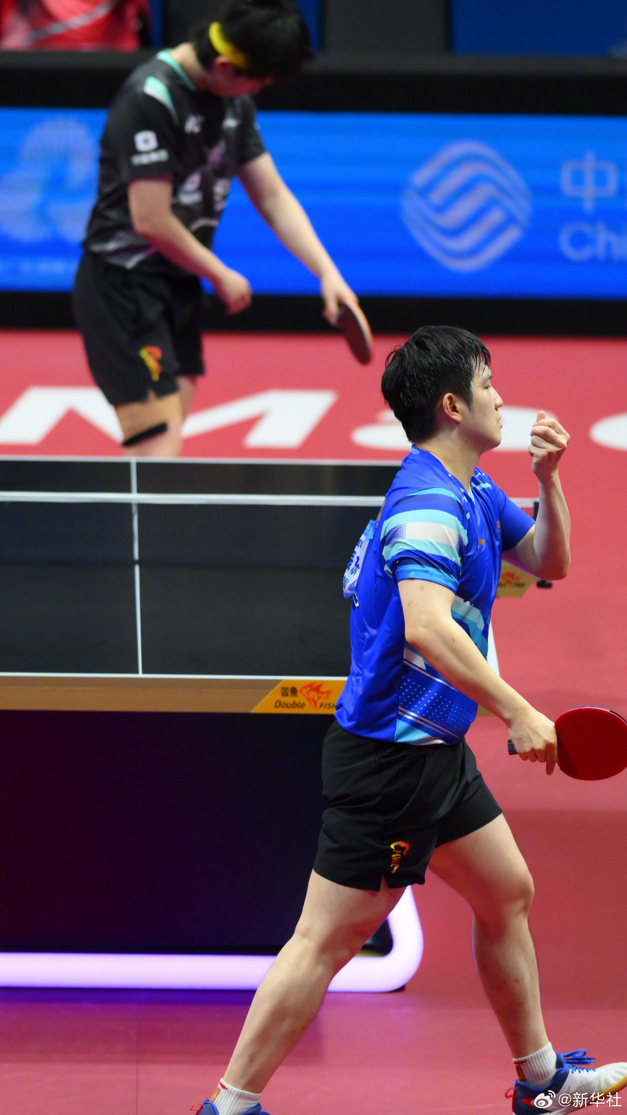 【】第十五届全运会乒乓球男单半决赛，目前大比分 3:2  。