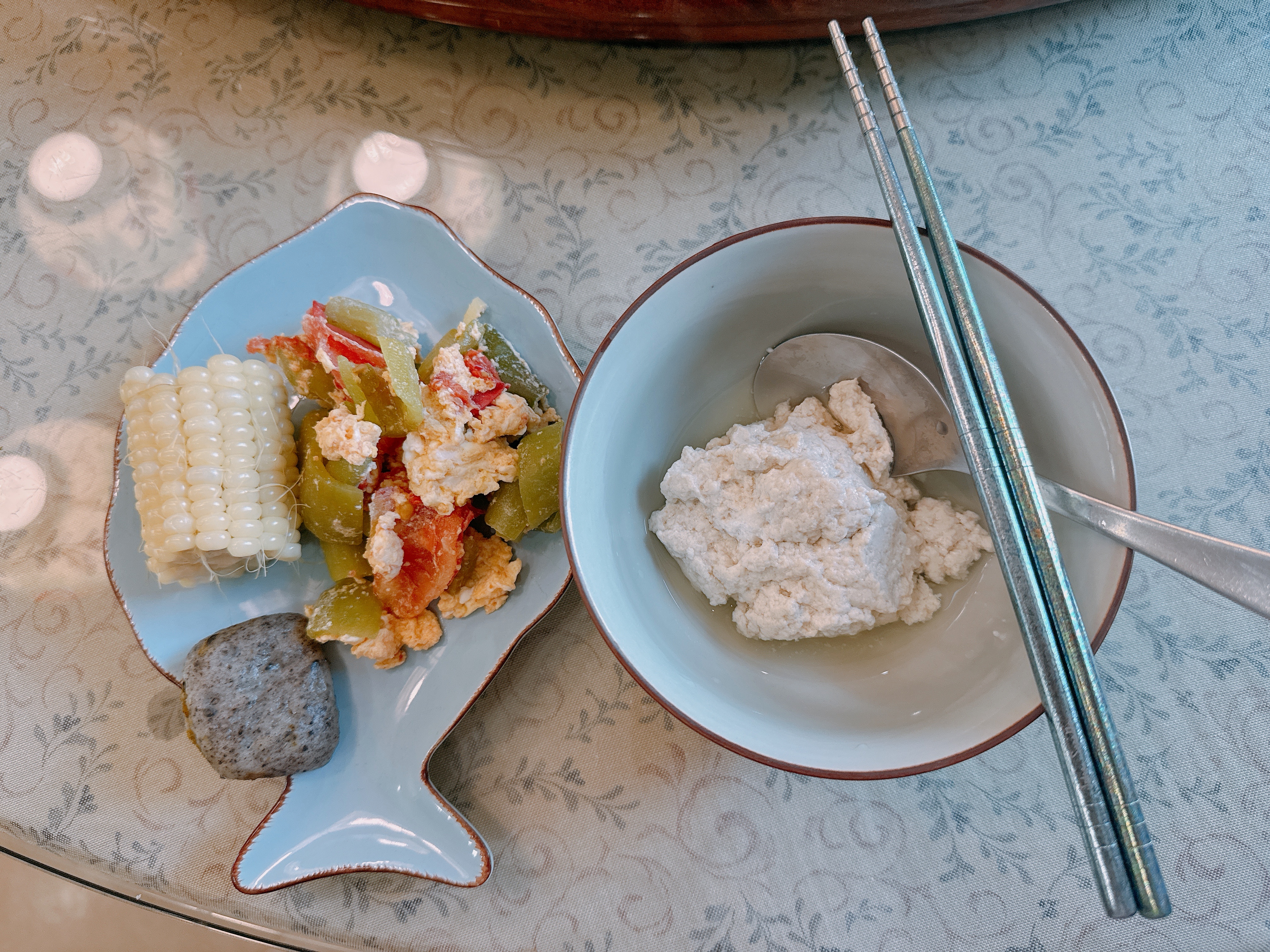 俺滴早饭🧇米西米西 