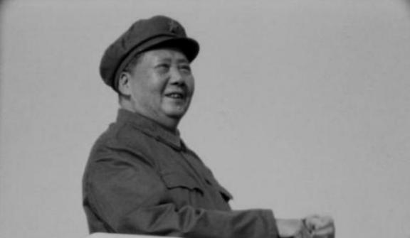 虽然毛主席活到了83岁，但他的保健医生却说：“其实毛主席不具备长寿的条件，他长寿