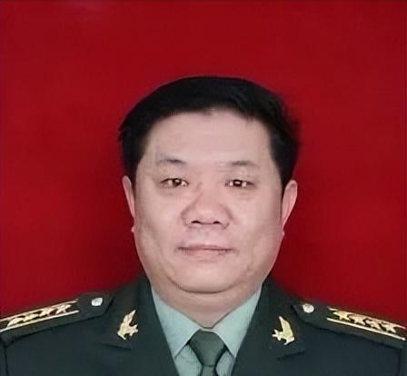 1985年，老山前线，17岁战士顾克路，被越军炮弹炸成“两截”，副连长孙兆群大喊