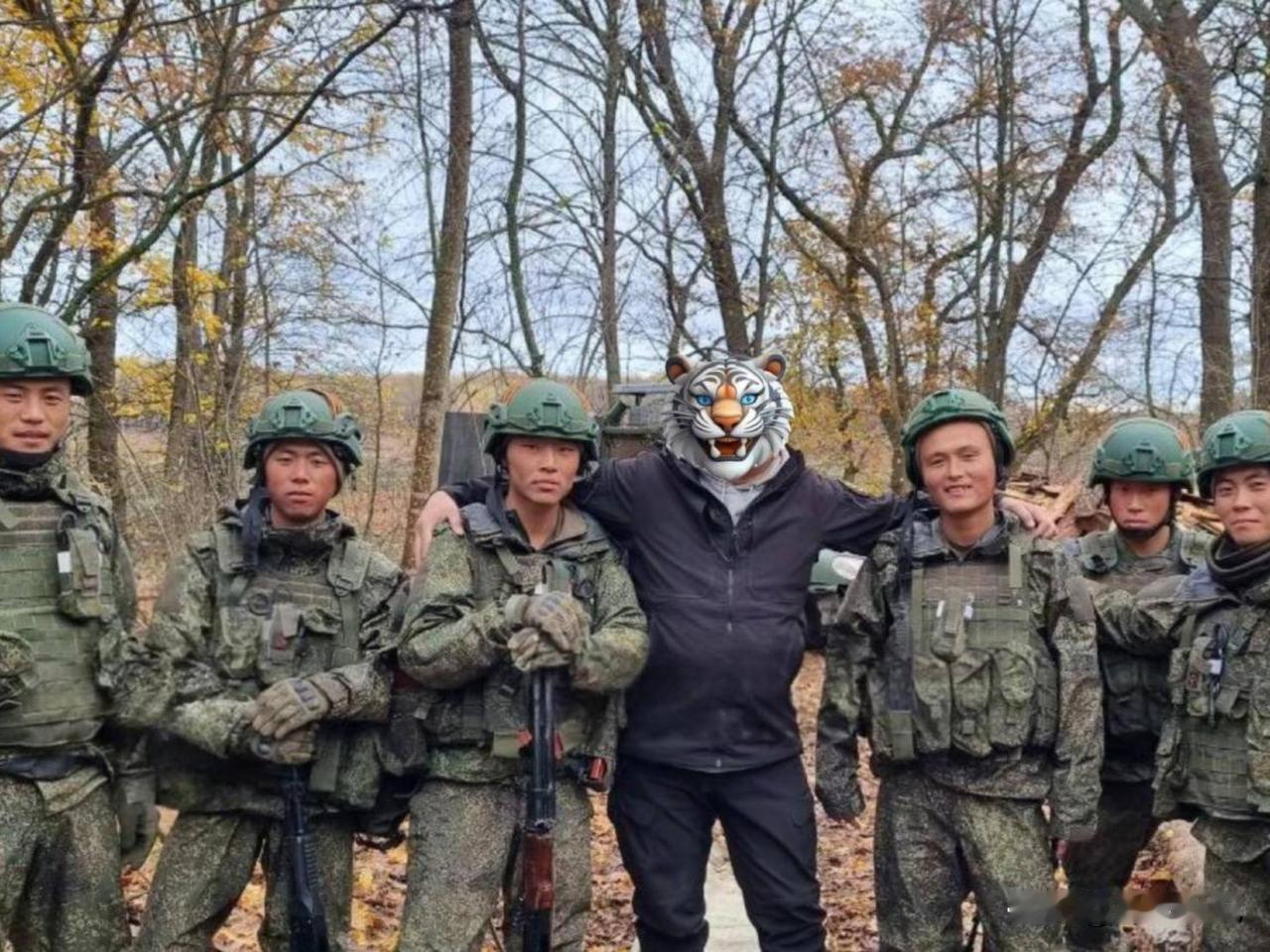 朱拉尼终于向俄低头，不得不说，普京放弃阿萨德的决定真是太高明

麻烦看官老爷们右