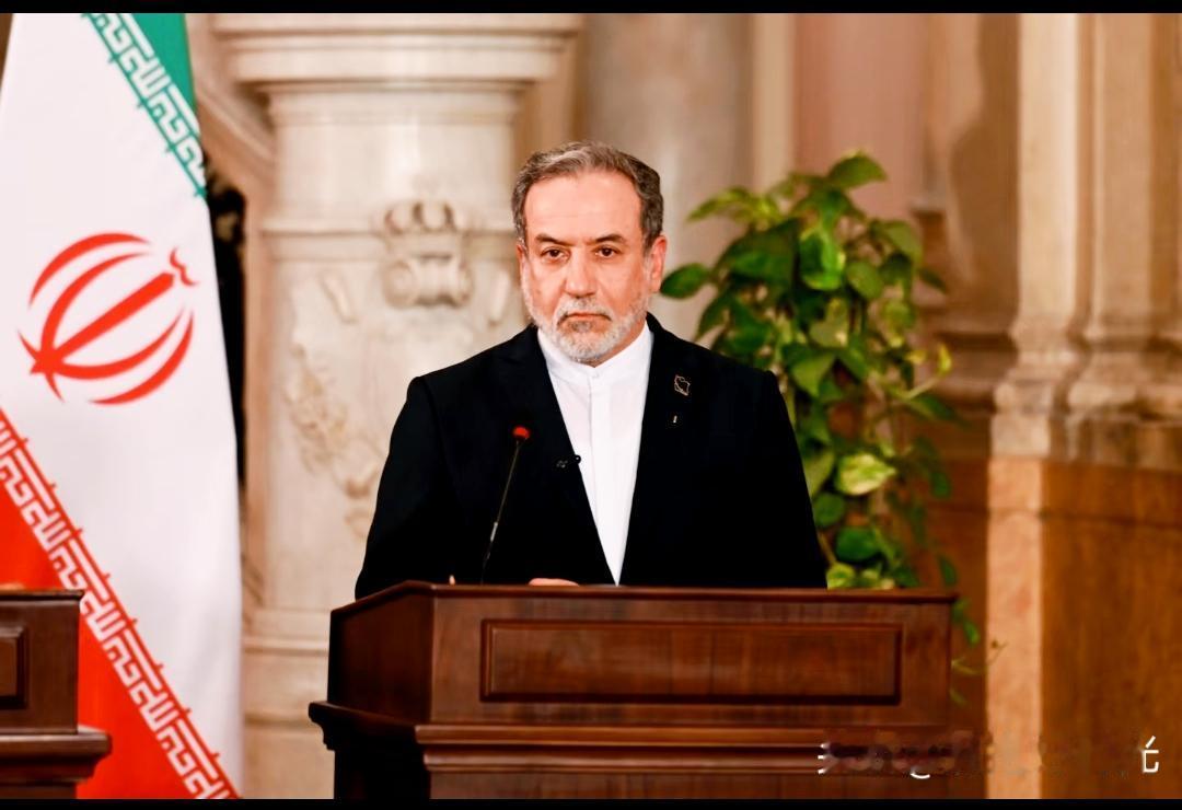 伊朗外长亮明底线：优先谈判但拒强加式对话，遭袭将强硬反制
 
当地时间1月31日