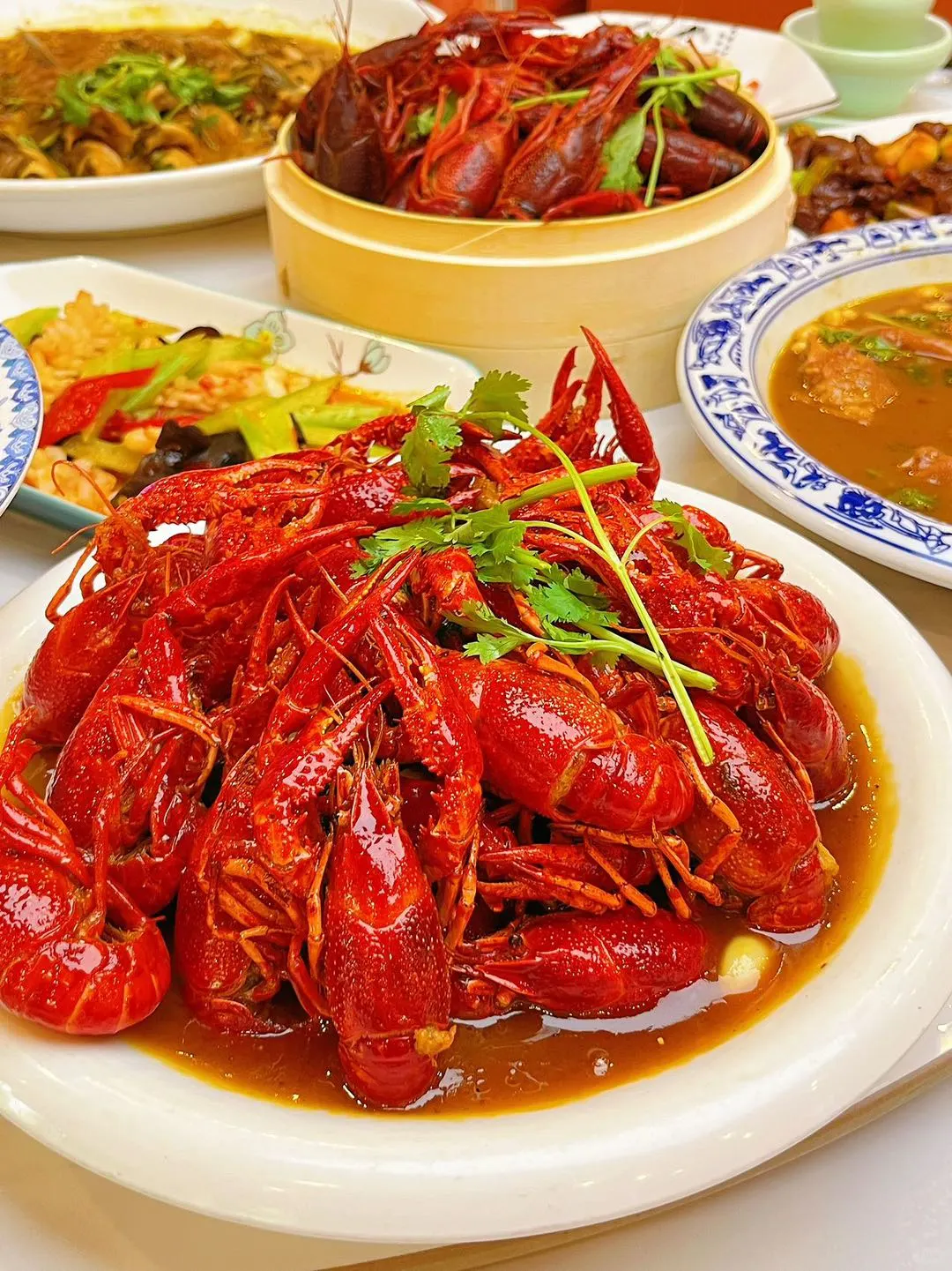 盱眙虾铺子龙虾 你真的无敌了🤓 驱车百公里 就为这一口 当地朋友带我...