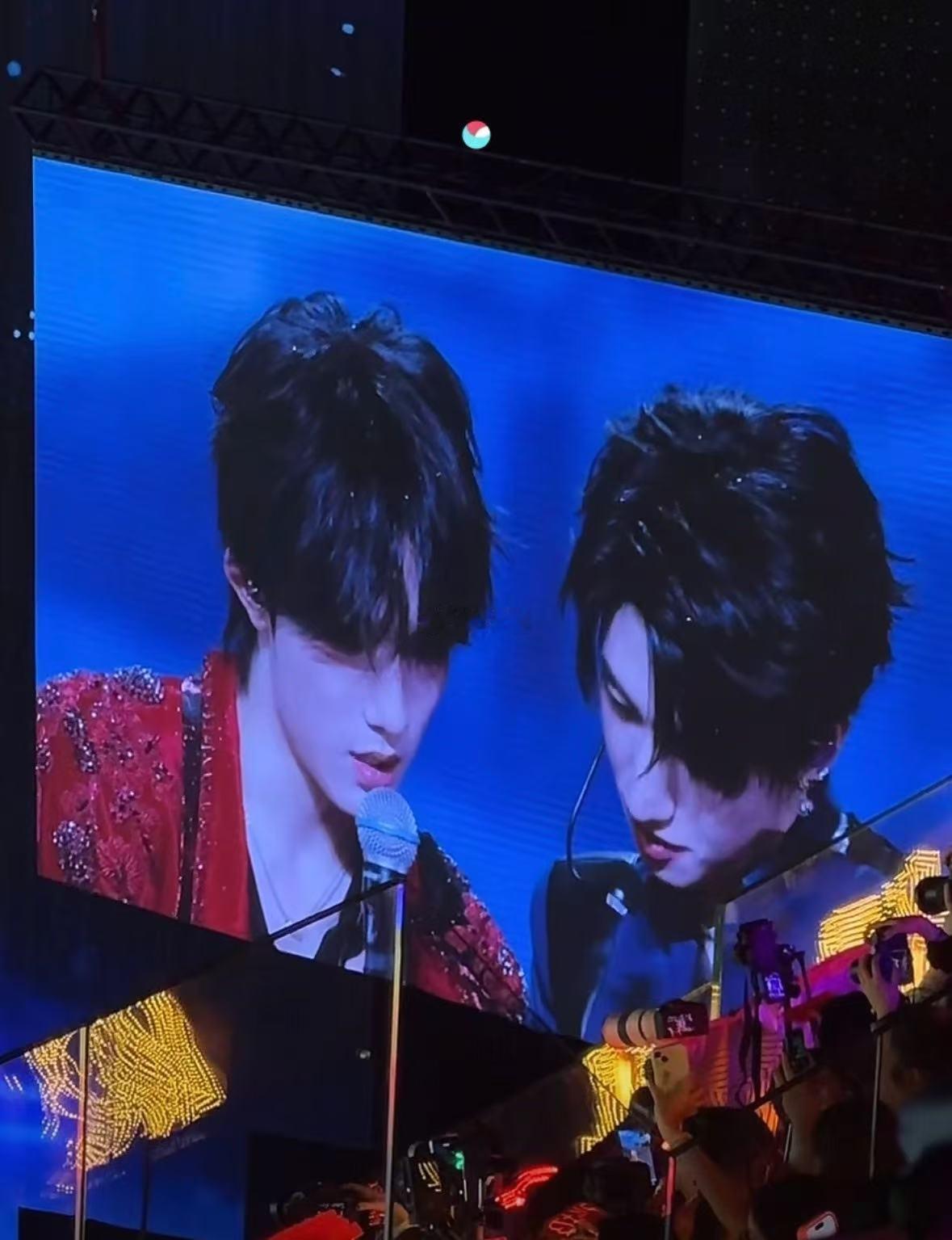 朱志鑫苏新皓偶像剧式吵架朱志鑫苏新皓空气壁咚 空气壁咚这种操作我以为只在电视剧里