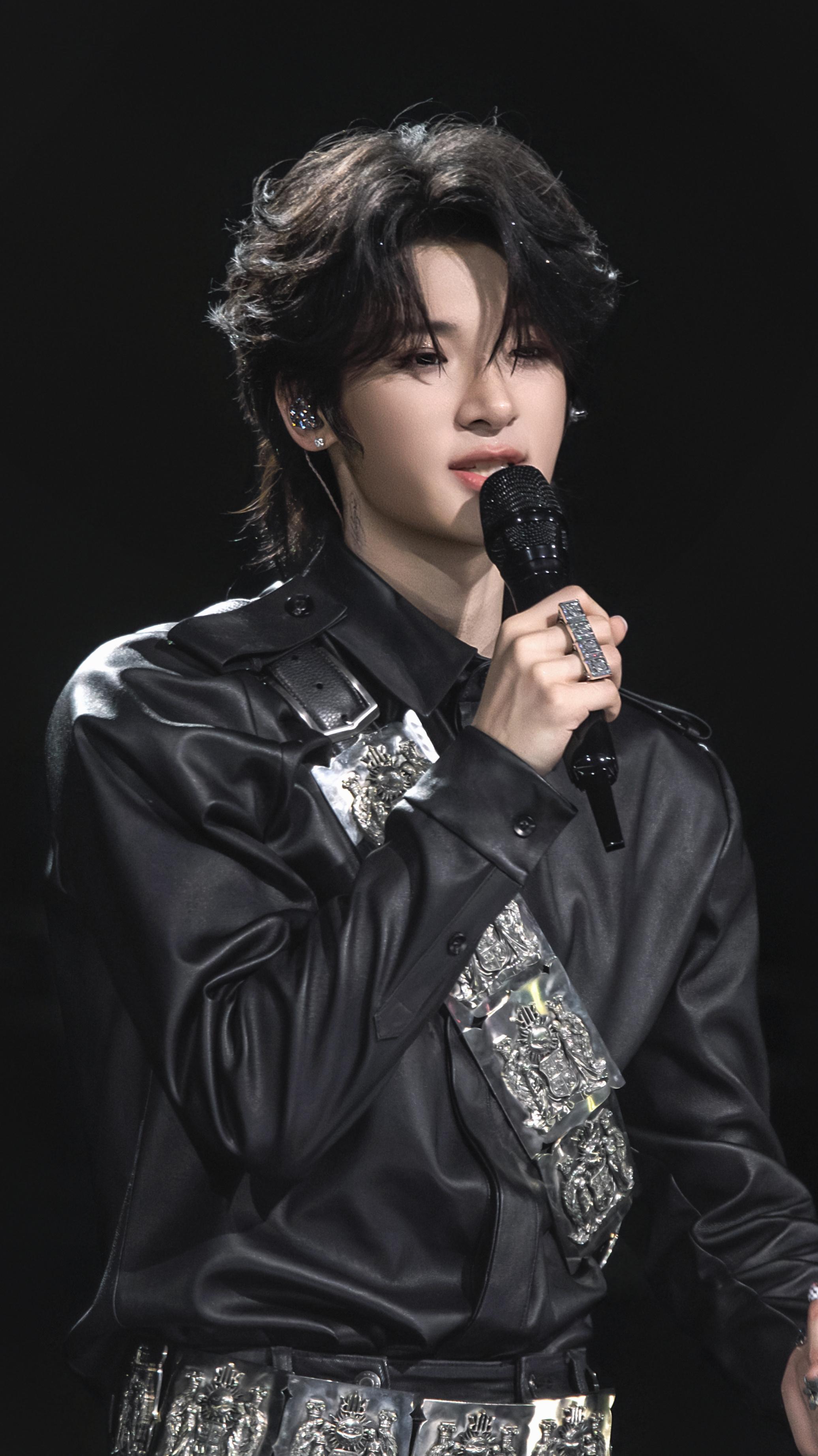坠入张峻豪的流蜃时光 zjh 张峻豪SHUN令时演唱会★꒰ঌ豪豪Dollの呆萌指