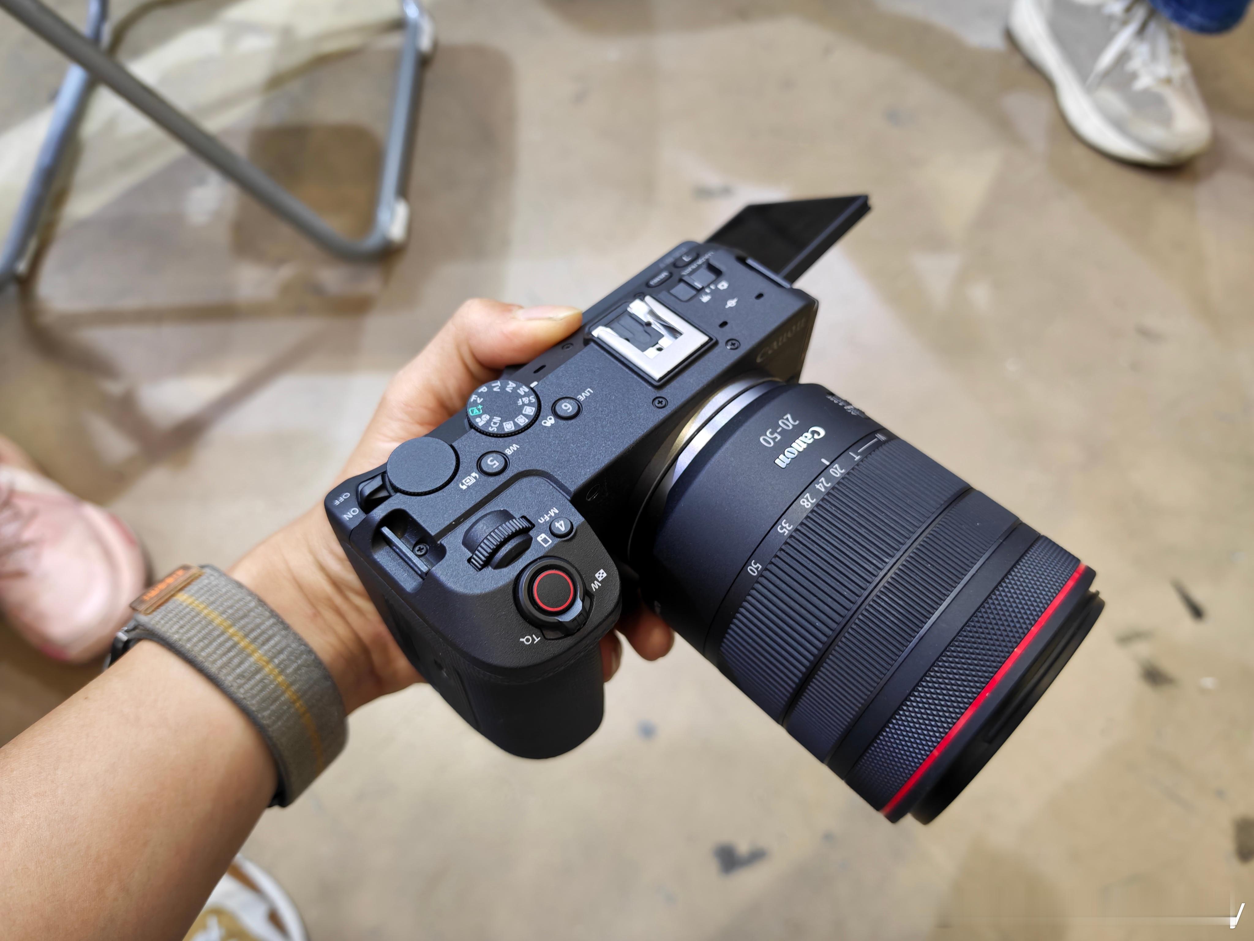 R6V 这机器相当离谱相当于把FX3 II卖到了FX30的价格
