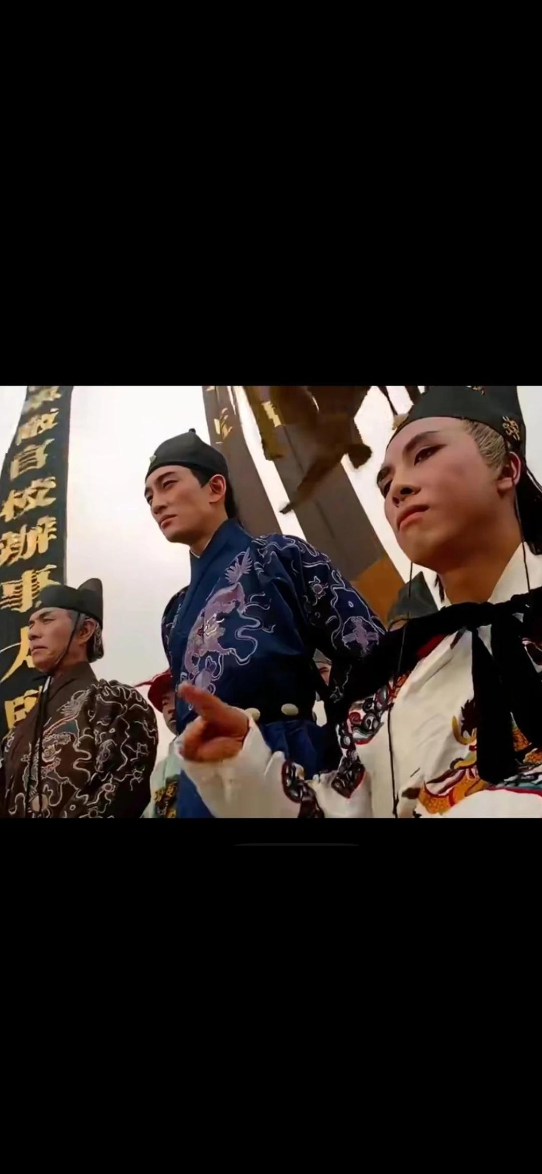 这三位演公公压迫感太足了，
小时候看这部电影，
好怕，一直担心主角干不过他们。