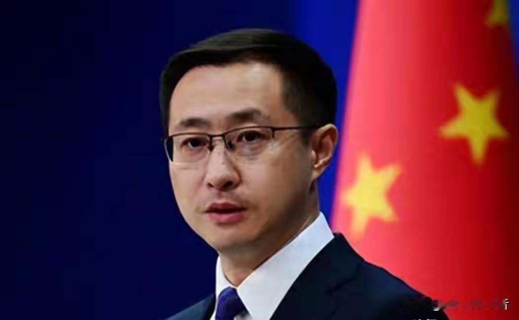 美国这回是真急了。

特朗普火急火燎搞了个新群，叫“海上自由架构”，说白了就是想