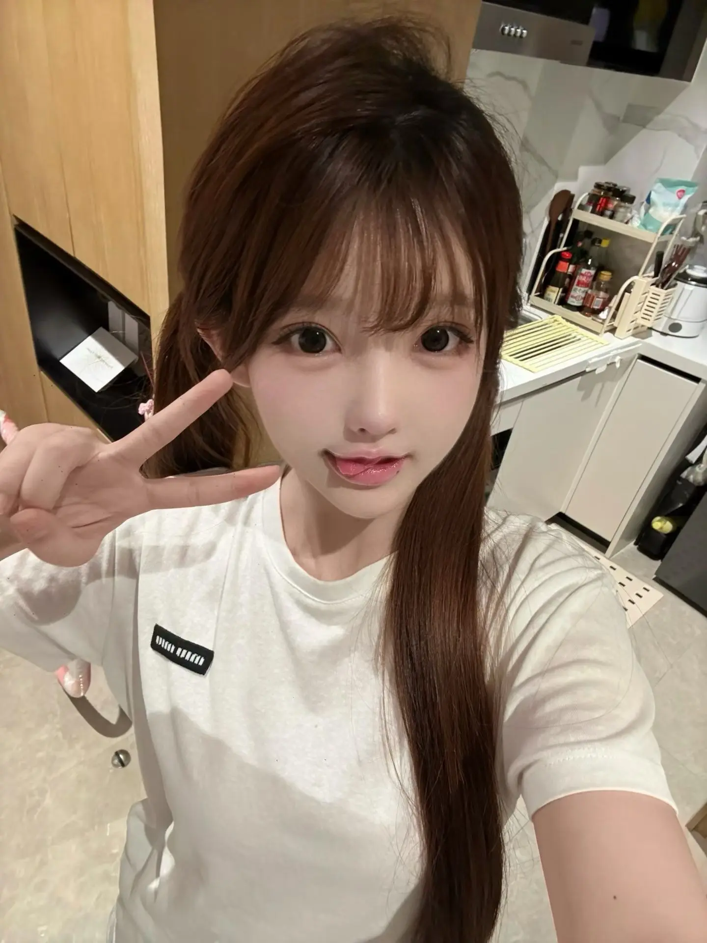 我喜欢crybaby 是因为她让我想起以前我也是一个哭唧唧的小女孩 所...