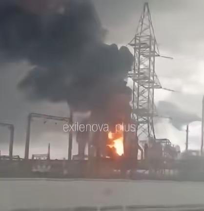 乌克兰无人机今晨袭击俄罗斯彼尔姆卢克石油旗下彼尔姆炼油厂（Lukoil-Perm