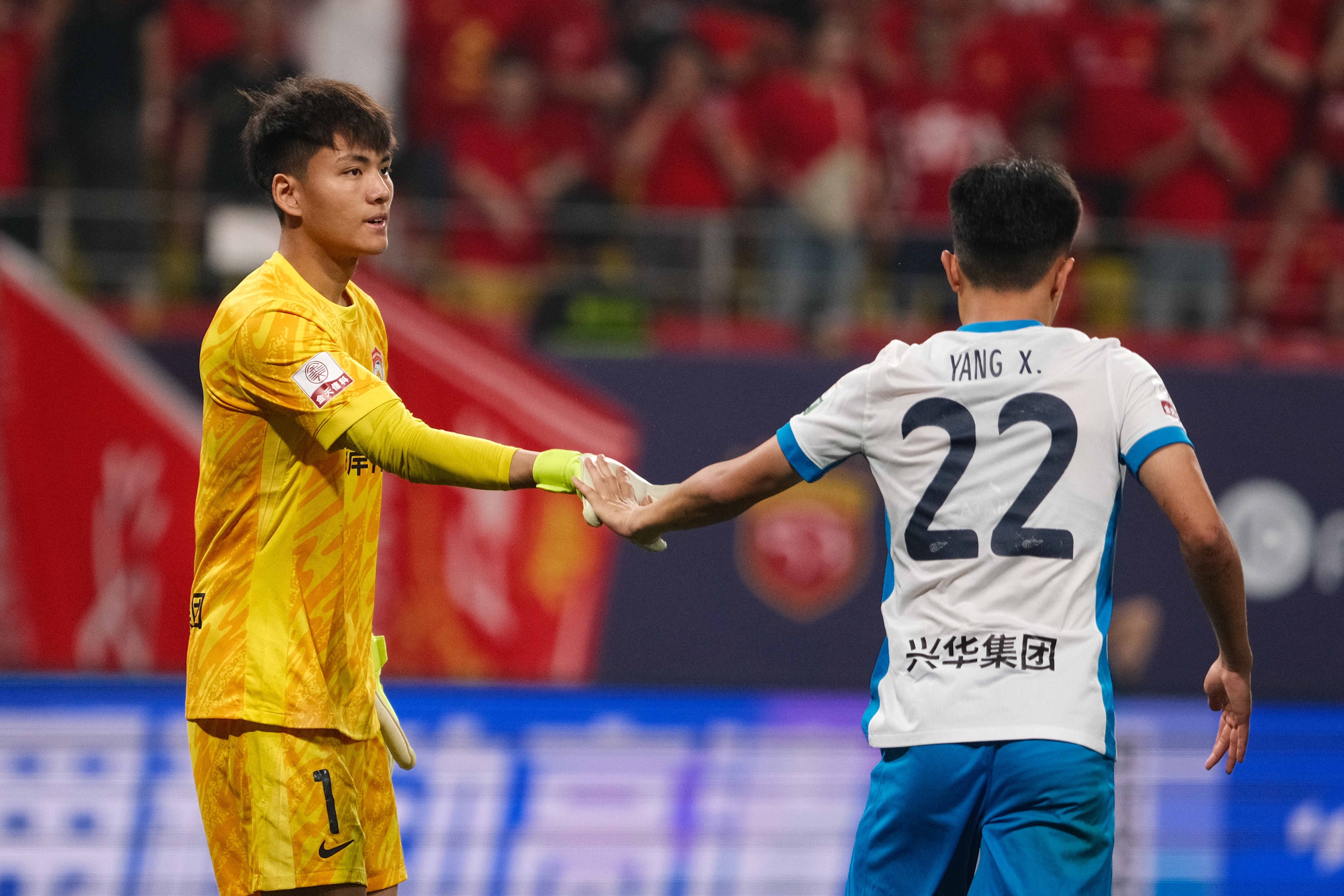 #李昊因伤缺席国足名单#关于U23亚洲杯表现出色的西海岸门将李昊落选国足的原因，