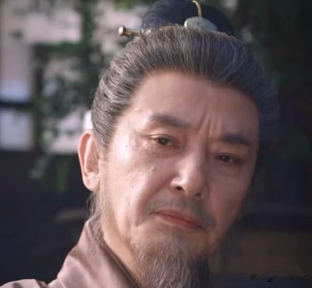 最近在追一个戏《兰香如故》，被一个帅老头给粉了。此人就是侯长荣扮演的林老太爷。