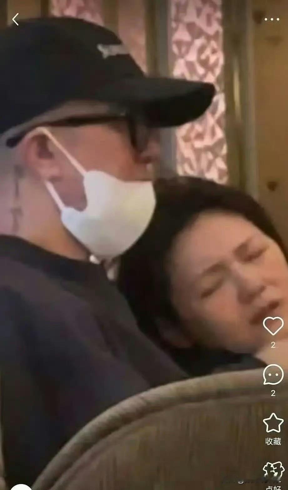 网传大S机场路上心脏骤停，她生前还一直想回家。司机说她当时嘴唇乌青、闭眼靠在具俊