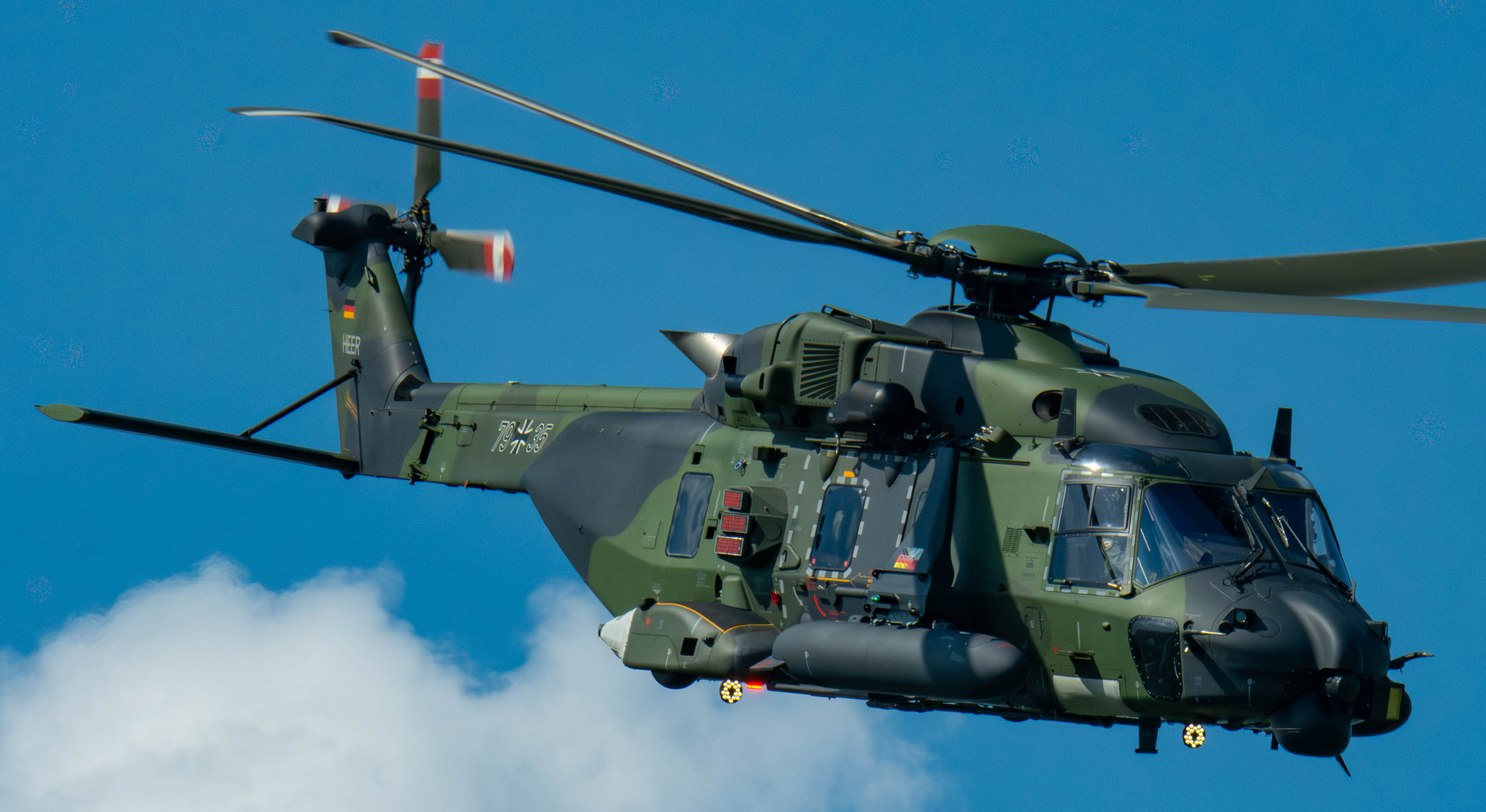 NH90战术运输型，好看是真的好看 