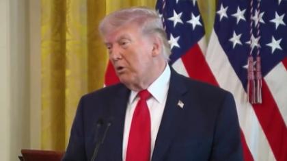 特朗普表示，拜登是个愚蠢总统
“你们知道吗，我们本没必要介入乌克兰。乌克兰远在千