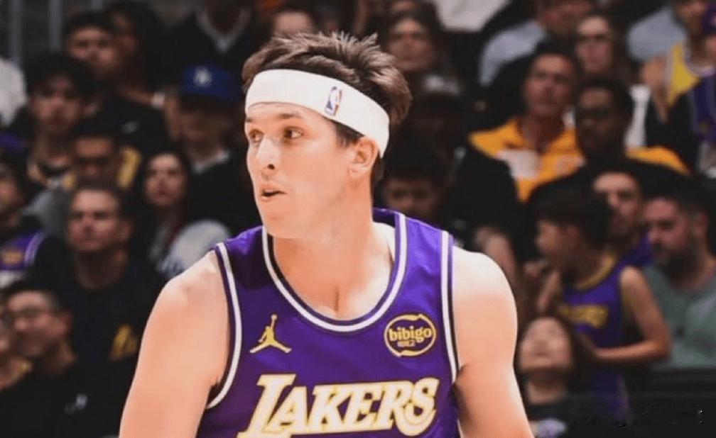 湖人与猛龙一役，里夫斯大爆发，首发出战41分钟，21投13中，三分11投5中，罚