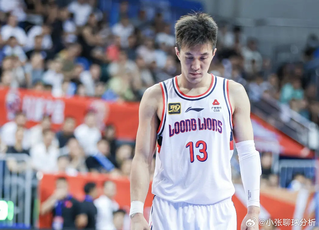 唏嘘！33岁郭艾伦韧带撕裂恐被迫退役 被赞中国男篮第1位美式后卫北京时间3月6日