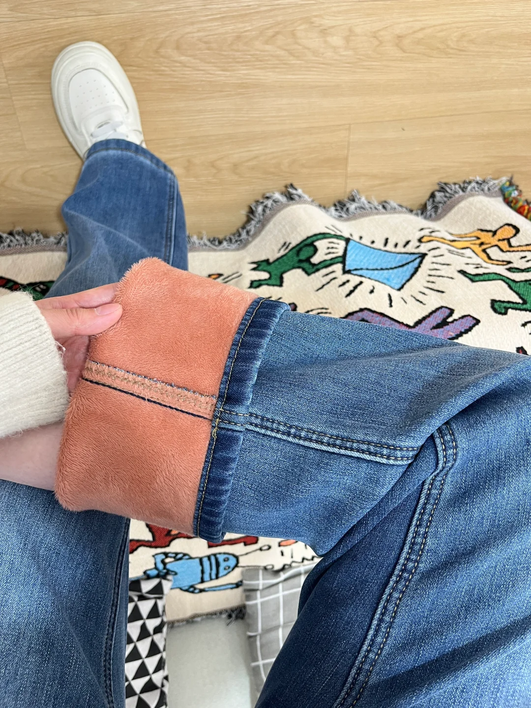 降温啦‼️都去穿这种加绒直筒裤一点不臃肿🥹