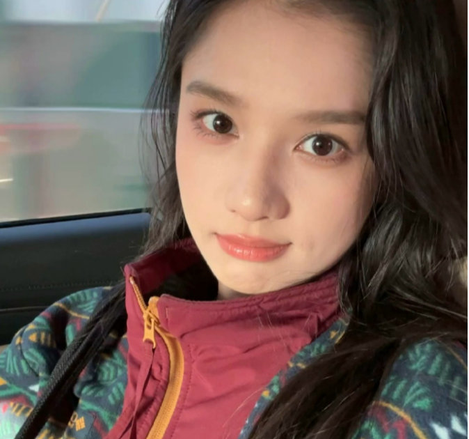张婧仪五一九宫格 张婧仪希望今年多吃不胖 张婧仪五一九宫格,希望今年多吃不胖 