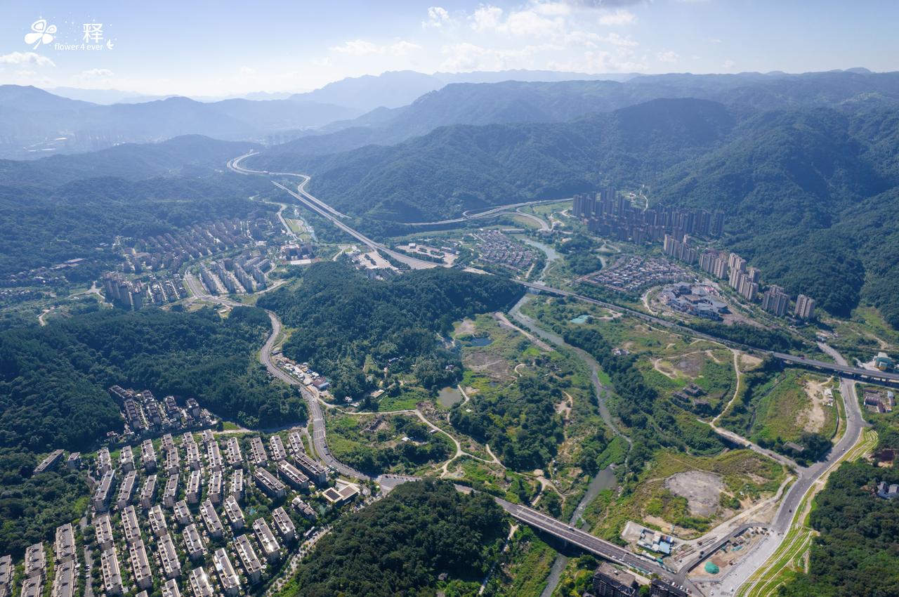 这是一个被遗忘的福建版鹤岗，隶属福州晋安区，常住人口仅5000人。
桂湖属于晋安