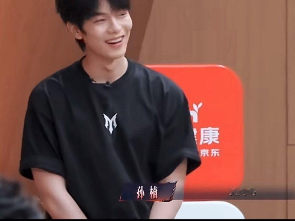 孙楠买股曾辉小沈阳说孙楠想挑战曾辉曾辉[超话]孙楠最后4票都投给了曾辉，真的全押
