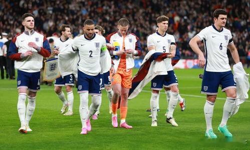 世界杯  英格兰VS加纳世界杯 L 组头名关键战，英格兰迎战加纳，不少球迷被加纳