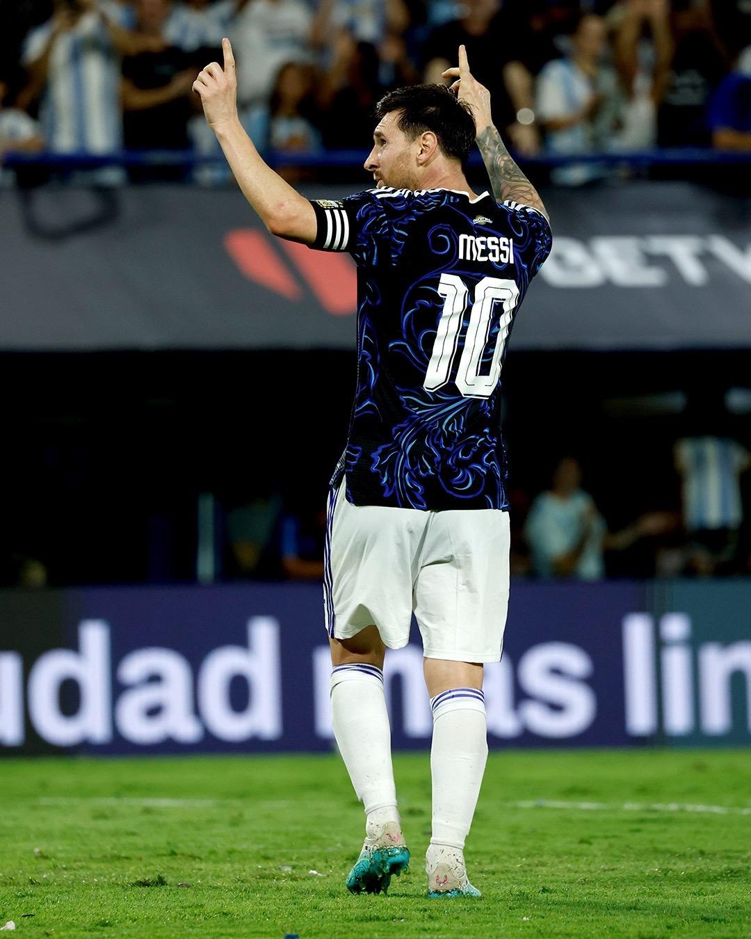 【友谊赛】阿根廷5：0赞比亚
上半场阿尔瓦雷斯、梅西破门。下半场奥塔门迪打入点球