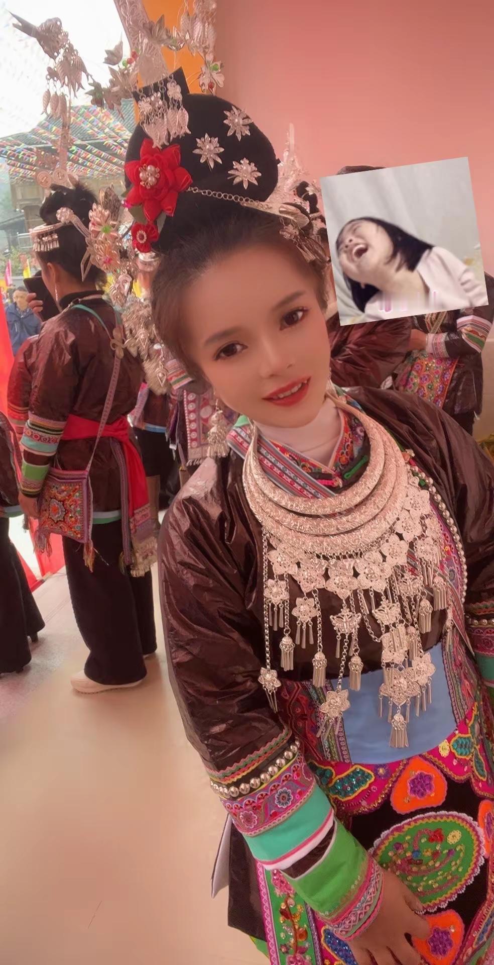 都是单身小姐姐有，有没有哪个帅哥看上 的  😆