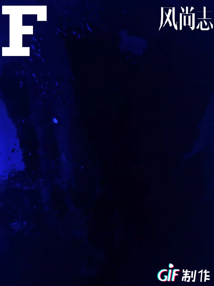 马柏全风尚志封面预告  马柏全阴湿氛围感   悬疑本请吻上谁来品一下这个毒蛇吐信