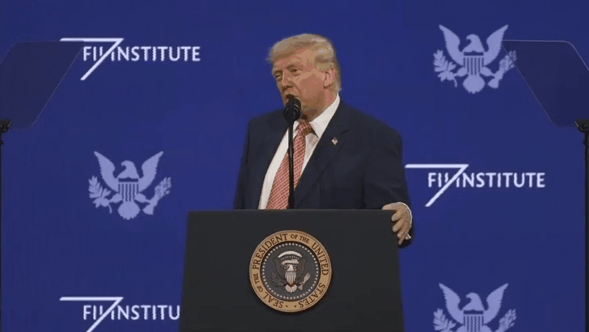 🇺🇸 特朗普出席某投资论坛

要点速览：

▪️ 你们可以问我任何问题。天哪