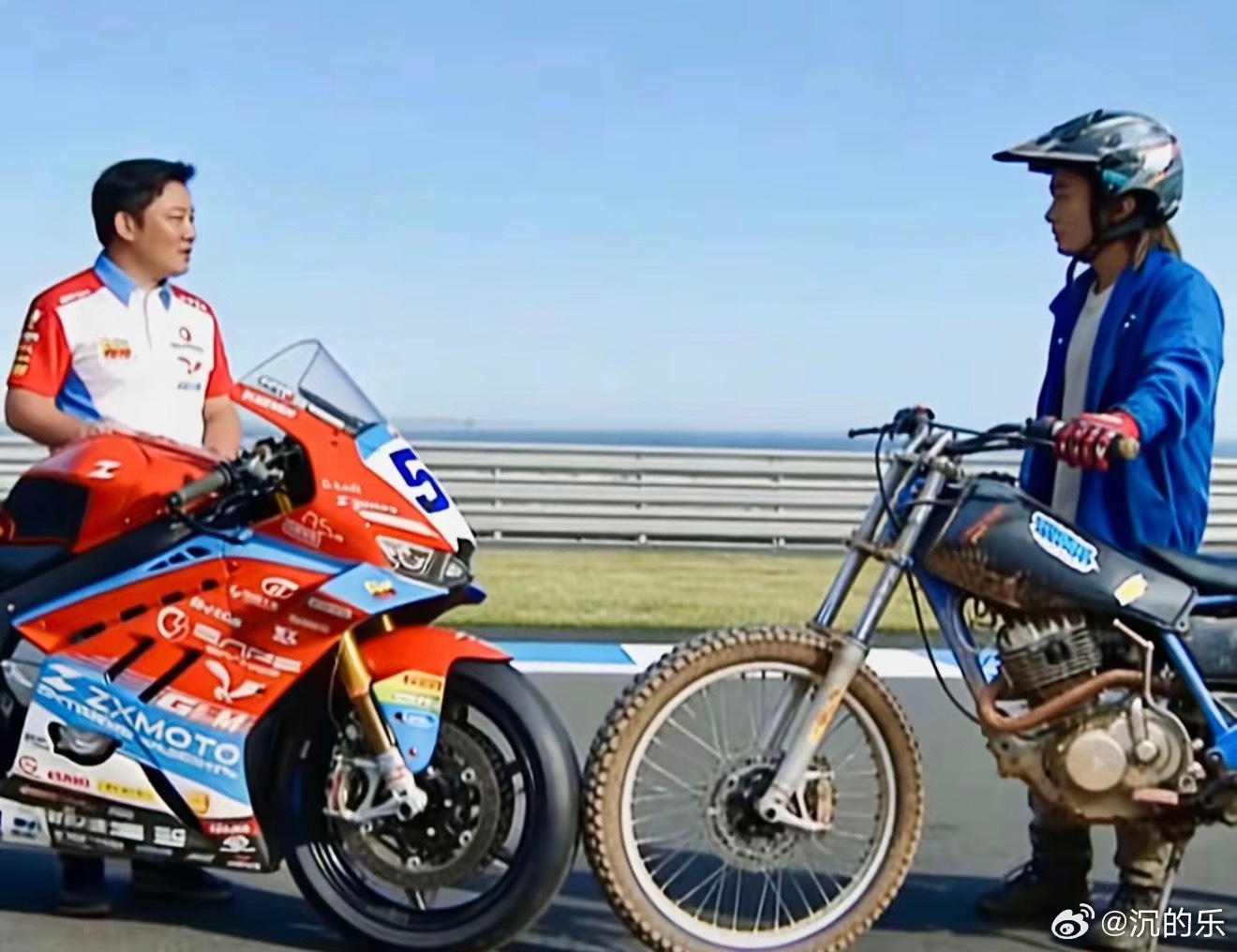 张雪机车夺冠 大家确实喜欢草根逆袭的剧情，最棒的地方在于张雪年轻时候的执拗被电视