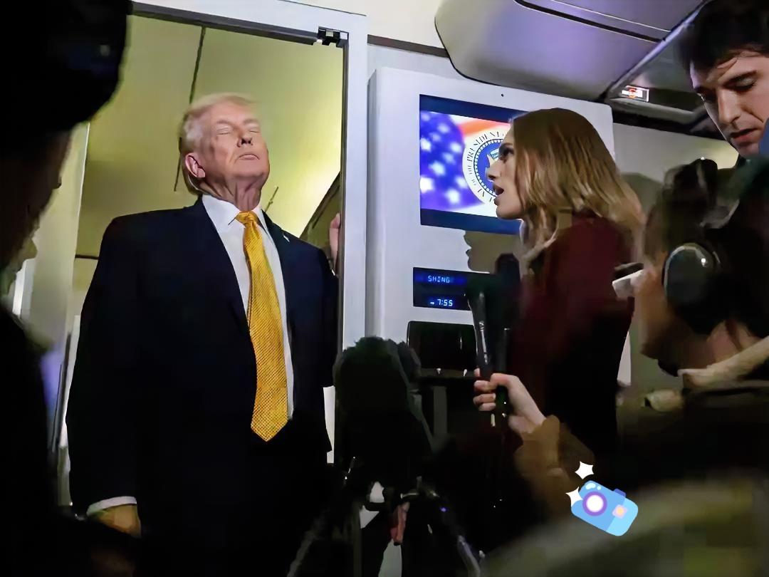 快讯！
 
美国刚宣布1.5万亿军费，中国推进军事现代化，特朗普想要的战争来不了