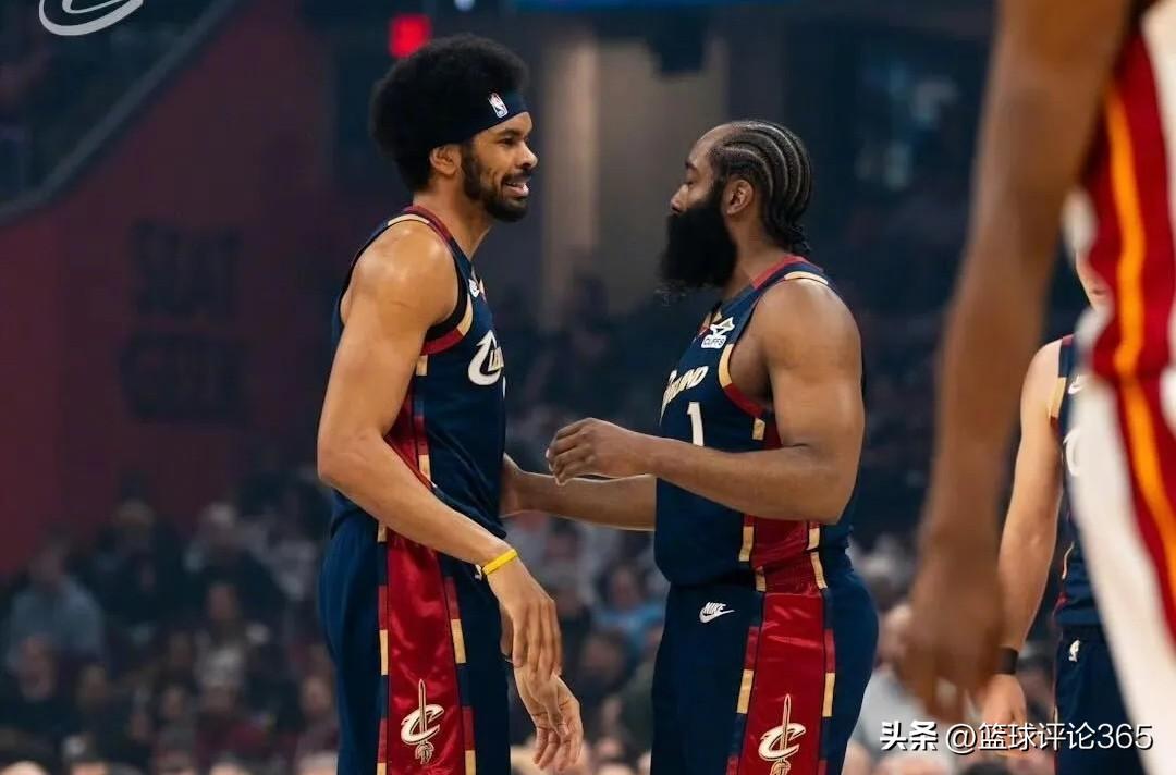 骑士冒出个29分替补，米切尔10中1，哈登11中4，骑士149-128复仇热火，