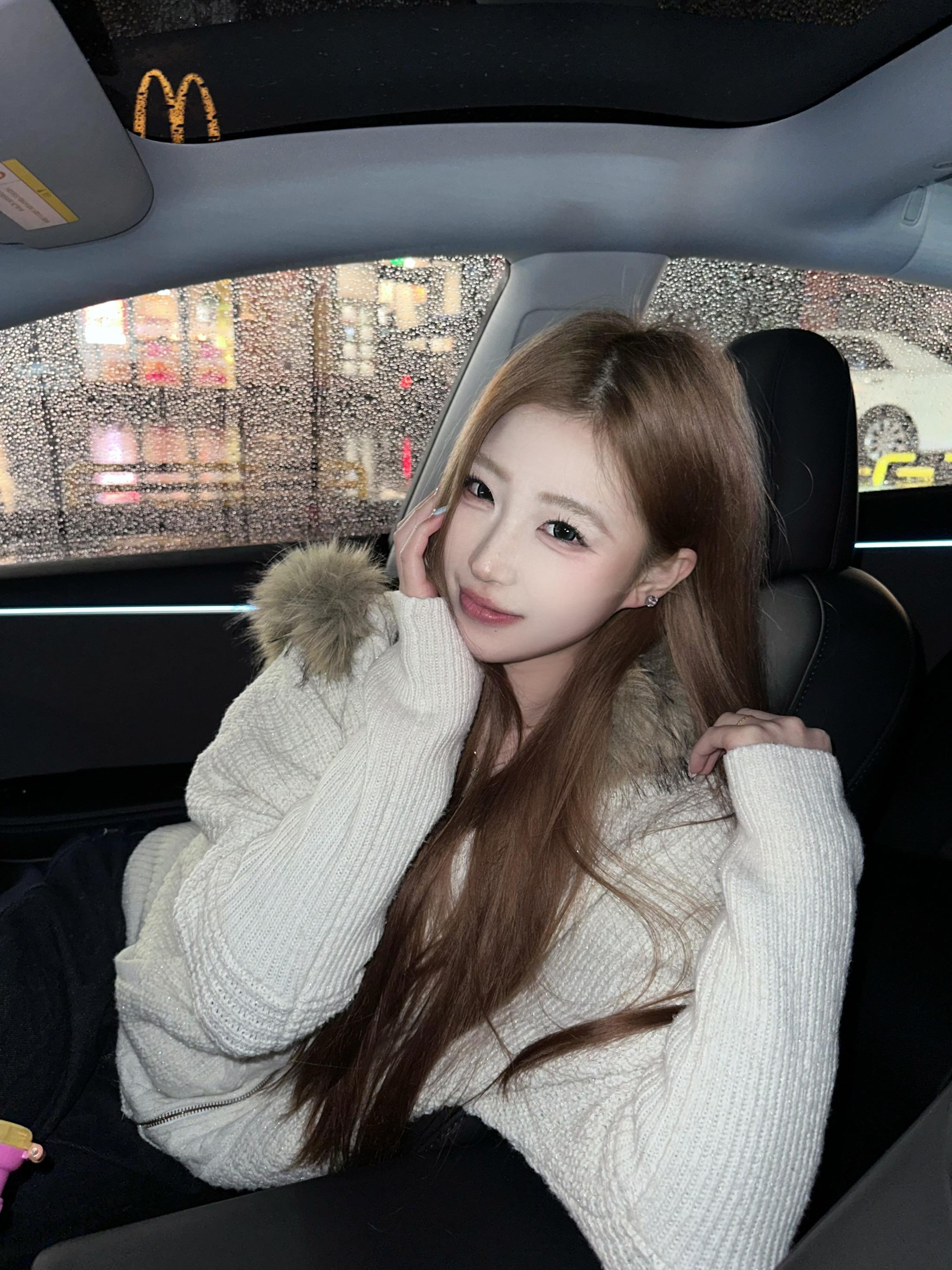 幸福从来都不需要大肆宣扬 当某一天看见那双眼睛变得像小时候一样爱笑更明...