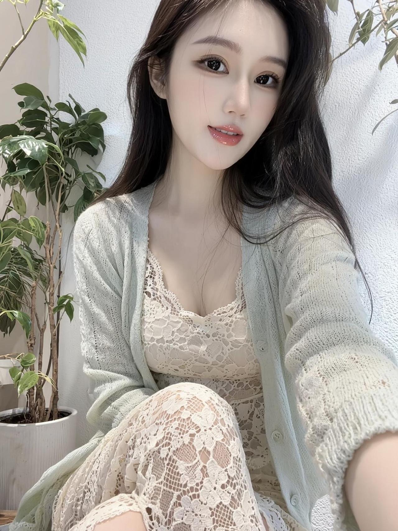 心放宽了，事就小了；
心看淡了，烦恼就散了…”