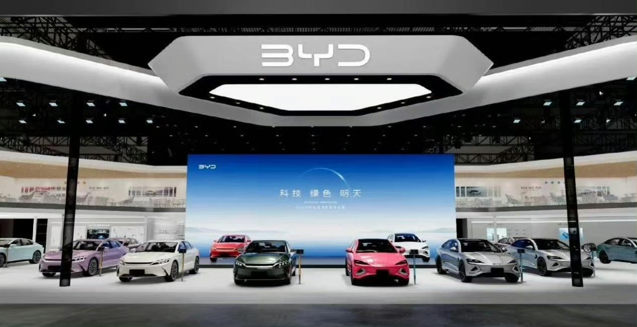 2026北京车展也太热闹了吧！比亚迪直接包了整个E3馆，王朝、海洋、腾势、仰望、