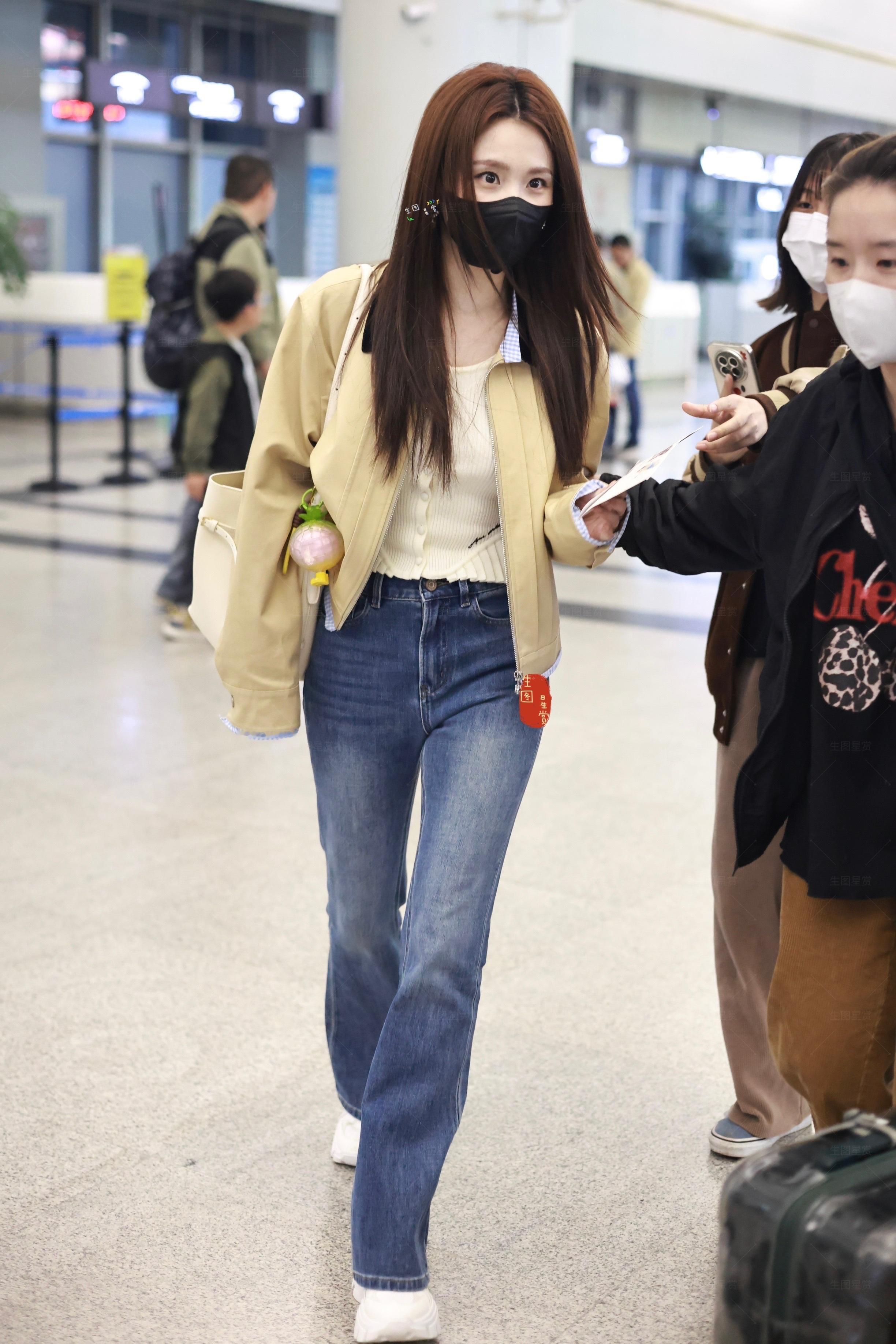 张慧雯今日长沙出发生图掉落张慧雯逆袭乘风2026