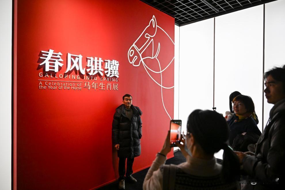 【来上海过年，四大文博展这样看】
      春节期间上海有哪些文博展？每个展览