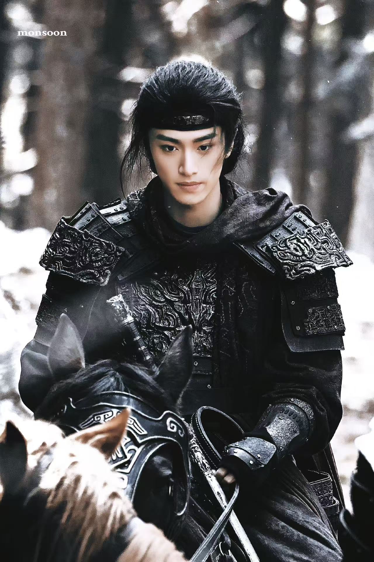 张康乐这个镜头完全维密来的 燕洵复活拍得像维密开场，张康乐你是懂怎么给观众发福利